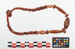 Foto von Bernsteinperlenkette (NHMW-PRAE-025253)